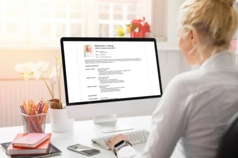 curriculum vitae / Resume. First step to find a job