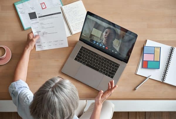 Entretien en ligne pour des emplois EAU