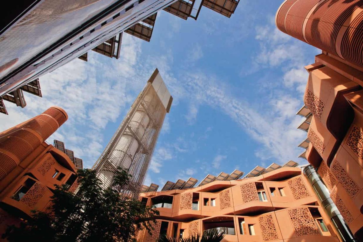 Masdar City , Organización gubernamental de Abu Dhabi