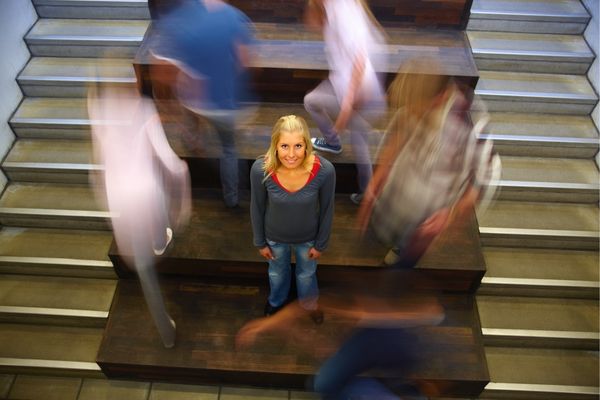 Destacar entre la multitud durante la búsqueda de empleo