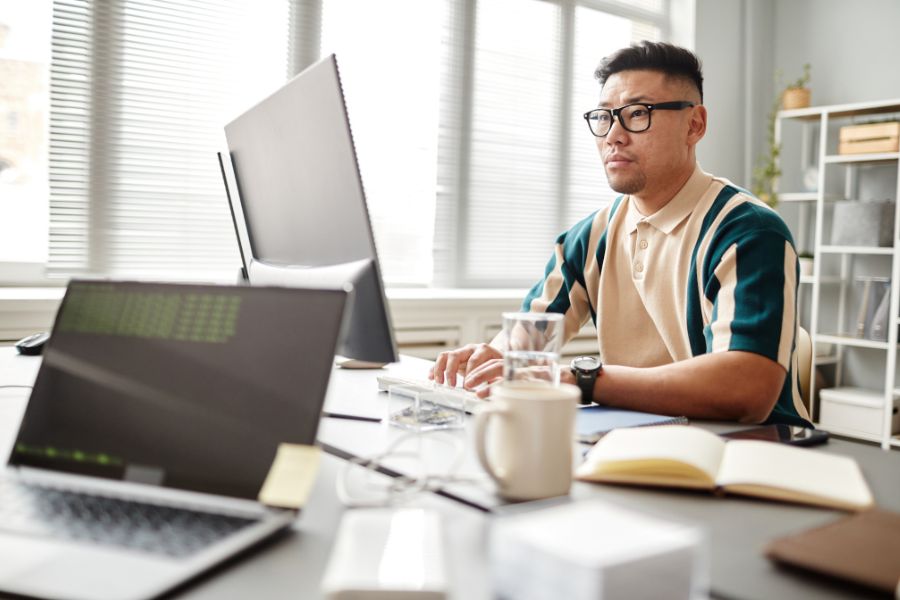 Embauche d'un ingénieur QA pour les tests de logiciels